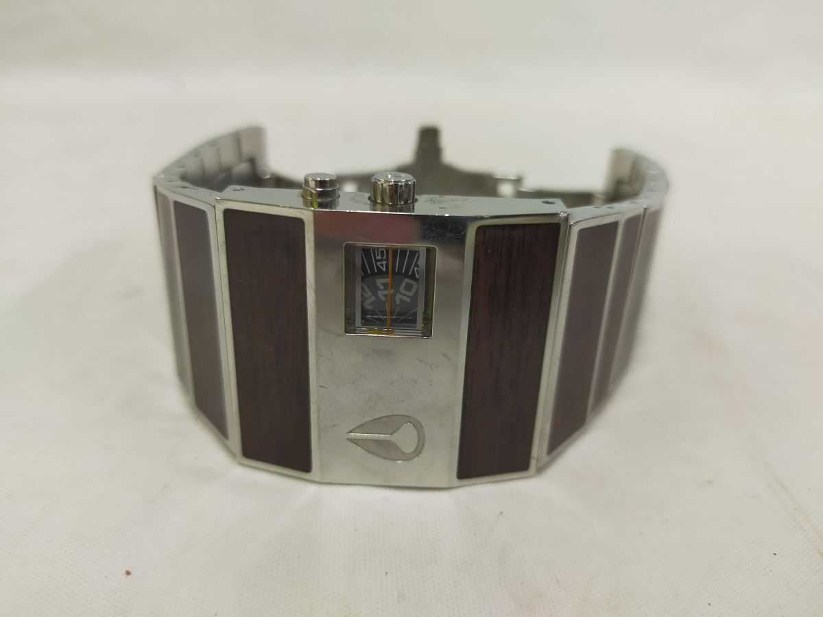 ❗1点限定❗レア　希少　ニクソン（ロトログ）メンズ腕時計 希少 NIXON THE ROTOLOG ニクソン ロトログ 腕時計 イエロー