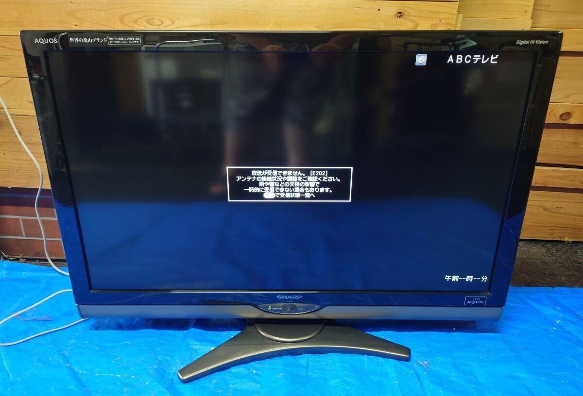 液晶テレビ 40型 AQUOS SHARP 送料込み AQUOS LC-40SE1-B SHARP