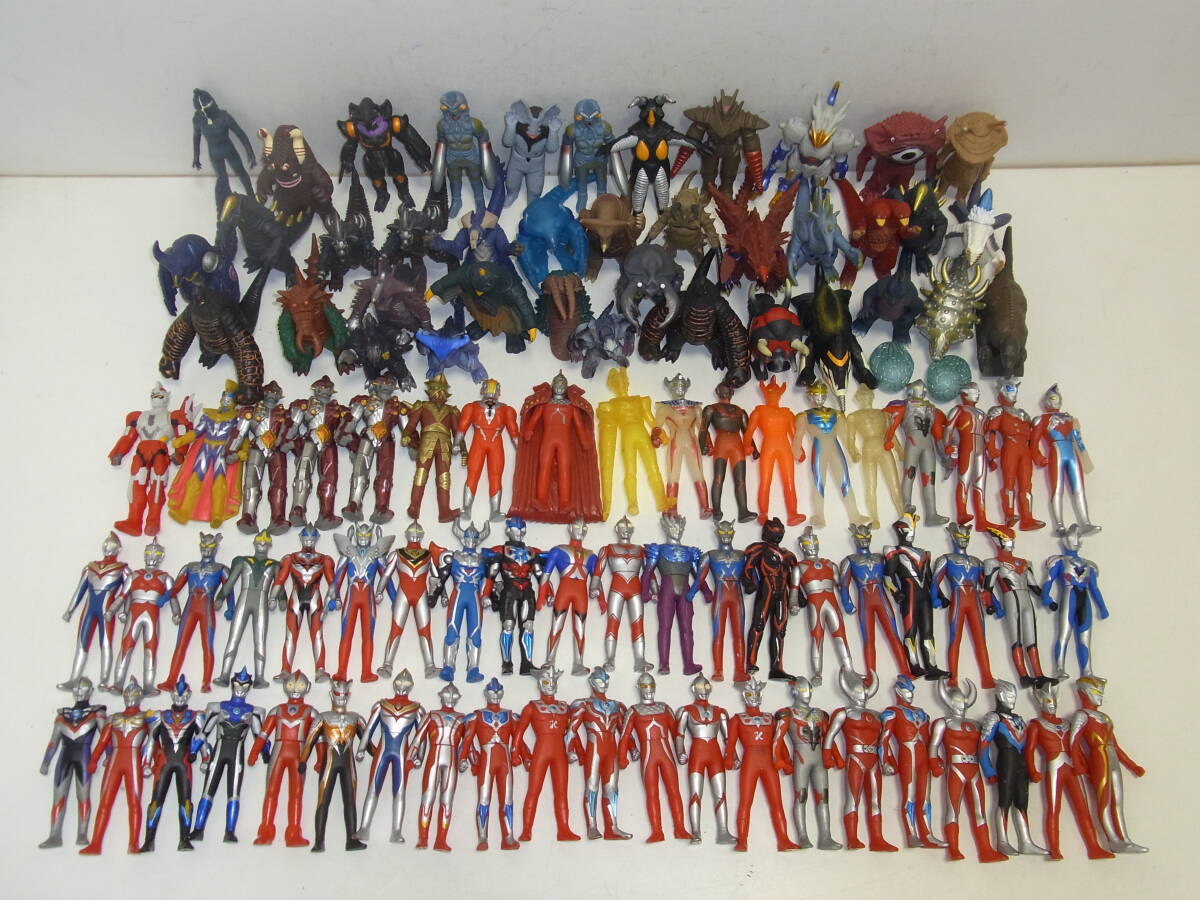 100体限定品 ウルトラQジオラマ m1号 ソフビ 100体限定品 ウルトラQジオラマ m1号 ソフビ