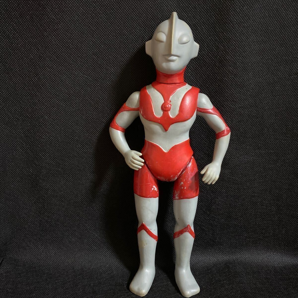 ウルトラマン カラー Yahoo!オークション - 人形 ゼットン 赤色