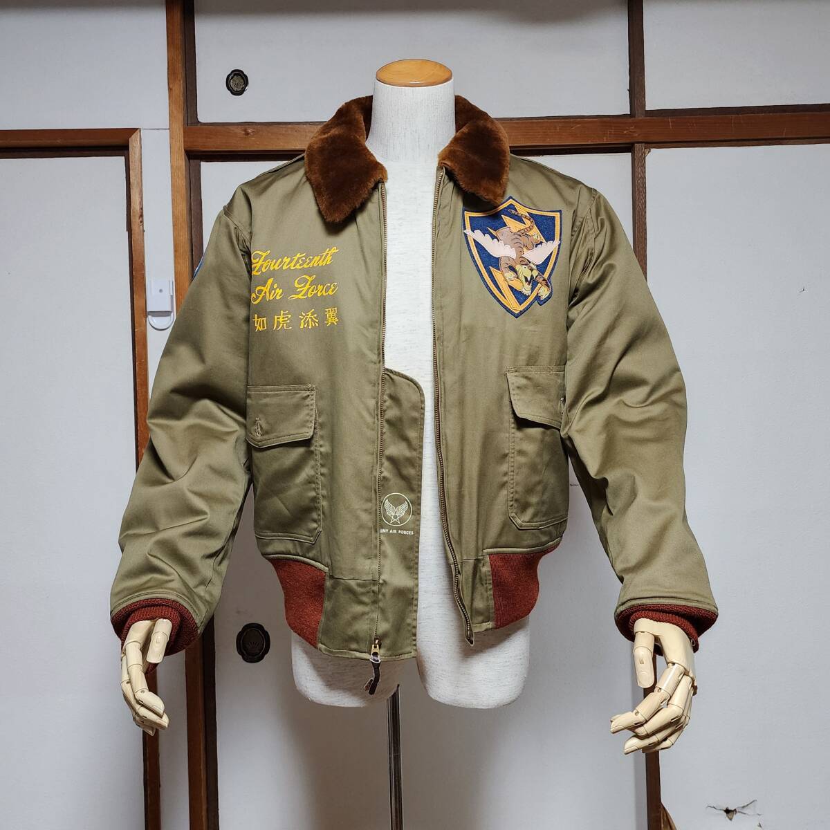 希少サイズ バズリクソンズ B-10赤リブ フライトジャケット 東洋 BUZZ