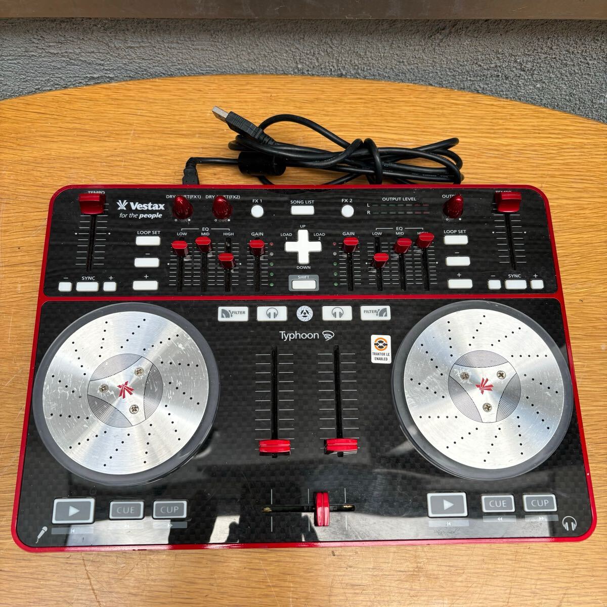 【通電、操作確認済み】Vestax VCM-100 DJコントローラー 通電、操作確認済み】Vestax VCM-100 DJコントローラー VESTAX
