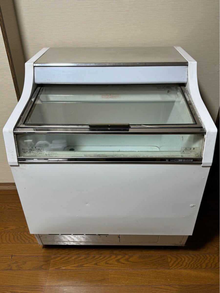引き取り限定　レトロな雪印冷凍庫 2025年最新】雪印 冷凍庫の人気アイテム - メルカリ