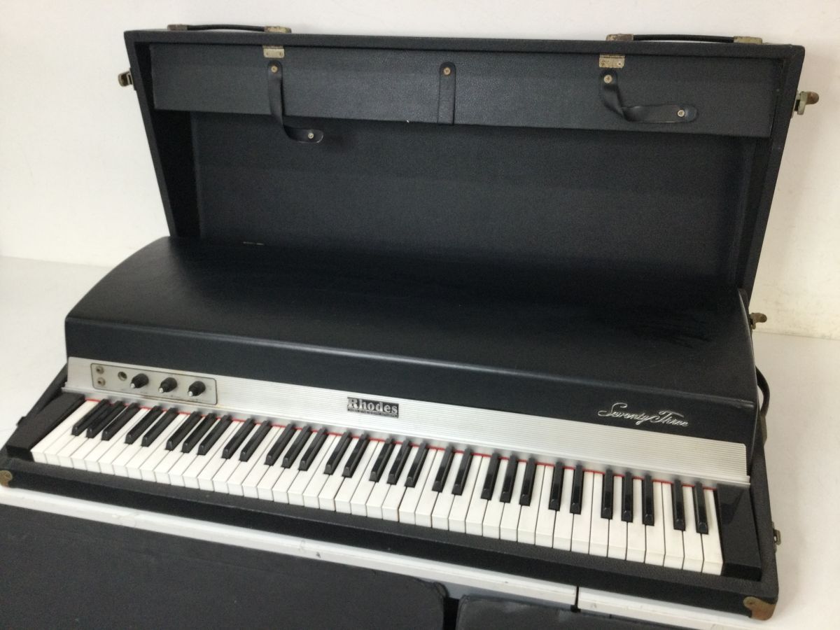 koba koba 　　フェンダーローズ　Piano 73鍵 Fender Rhodes 73 Stage Piano Seventy Three 73鍵 フェンダー