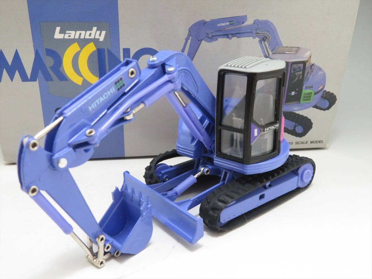 HITACHI ZAXIS 75 UR 1/35 スケール ZAXIS75UR 1/35サイズ
