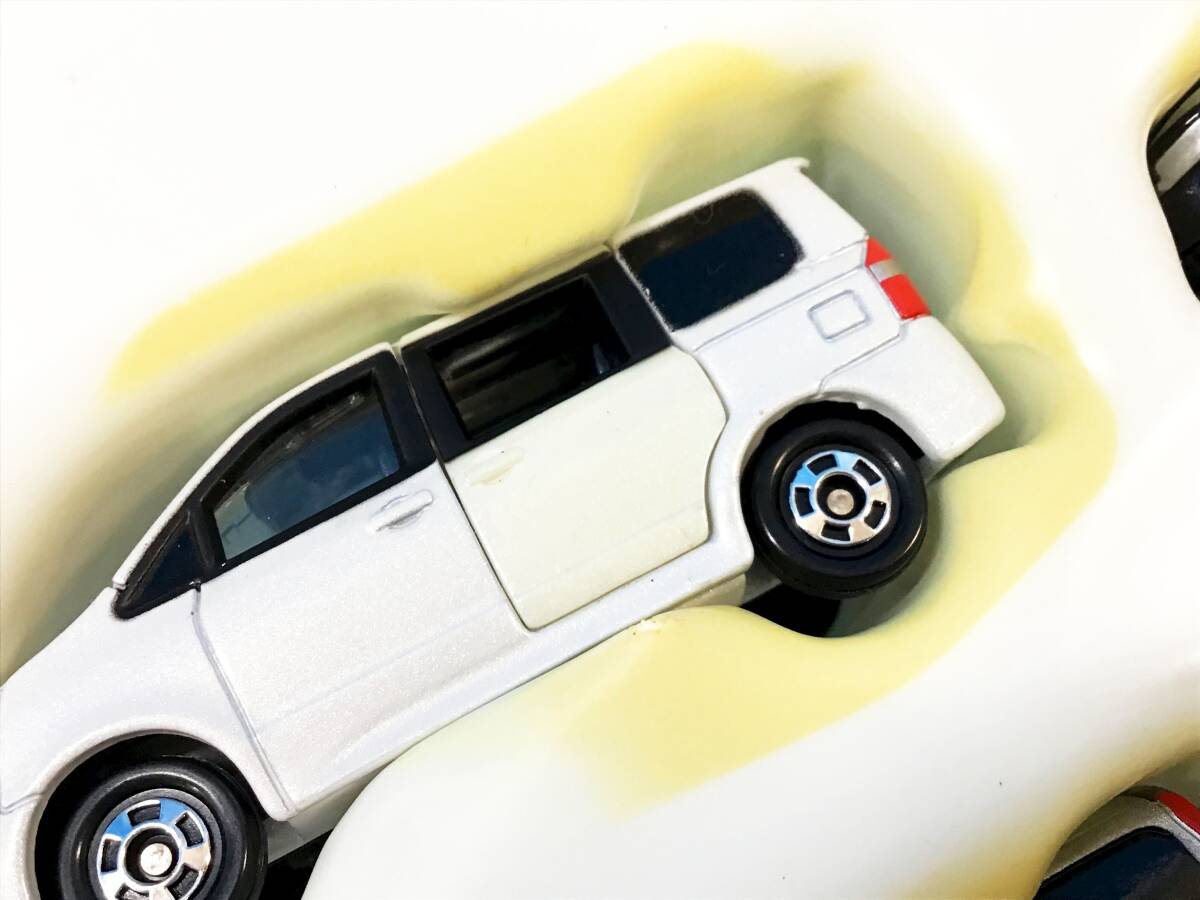 未開封　トミカ＆プラキッズ ファミリーカー トミカ プラキッズ ファミリーカー takara tomy 新品 未開封 廃盤 未