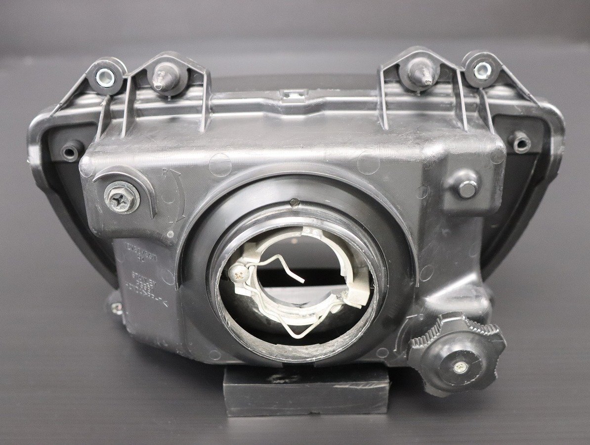 CB1300SB　SC54　純正LEDヘッドライト Yahoo!オークション - 綺麗 ホンダ CB1300SB SC54後期 純正LEDヘッドラ