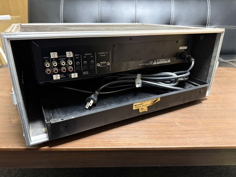 SONY ACパワーディストリビューター SRP-D2000 ラックケース付き 電源