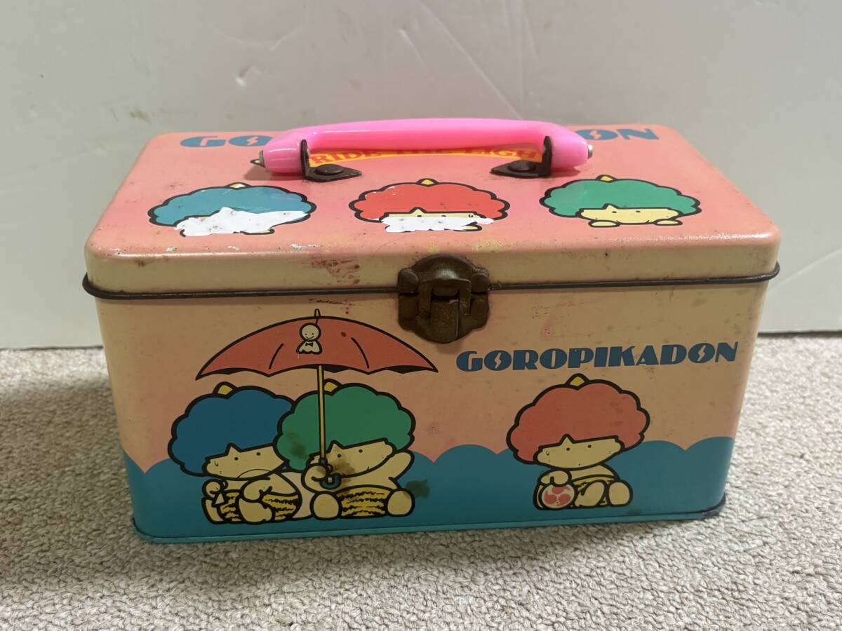 1982 ゴロピカドン 缶ペンケース サンリオ レア レトロ 当時物 旧ロゴ