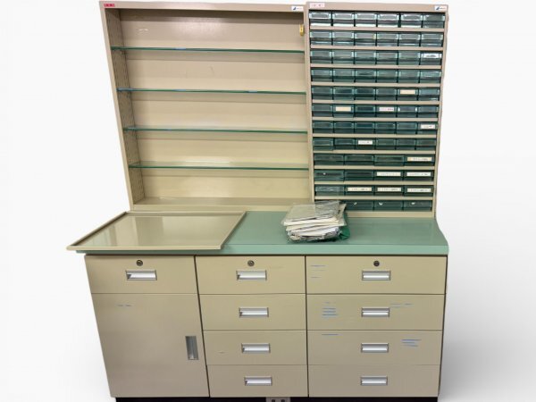 タカゾノ 高園産業/SOLNO/作業台 監査台 調剤台 L型錠剤台/引出付/1800
