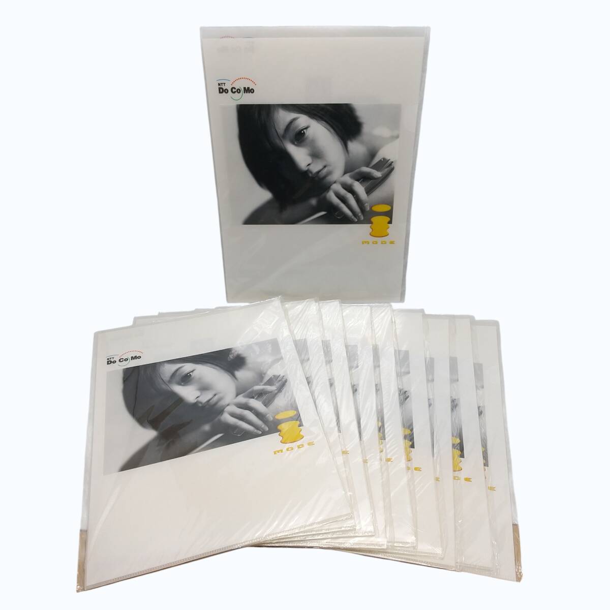 宇多田ヒカル NTT DoCoMo FOMA カタログ/パンフレット1冊, クリア