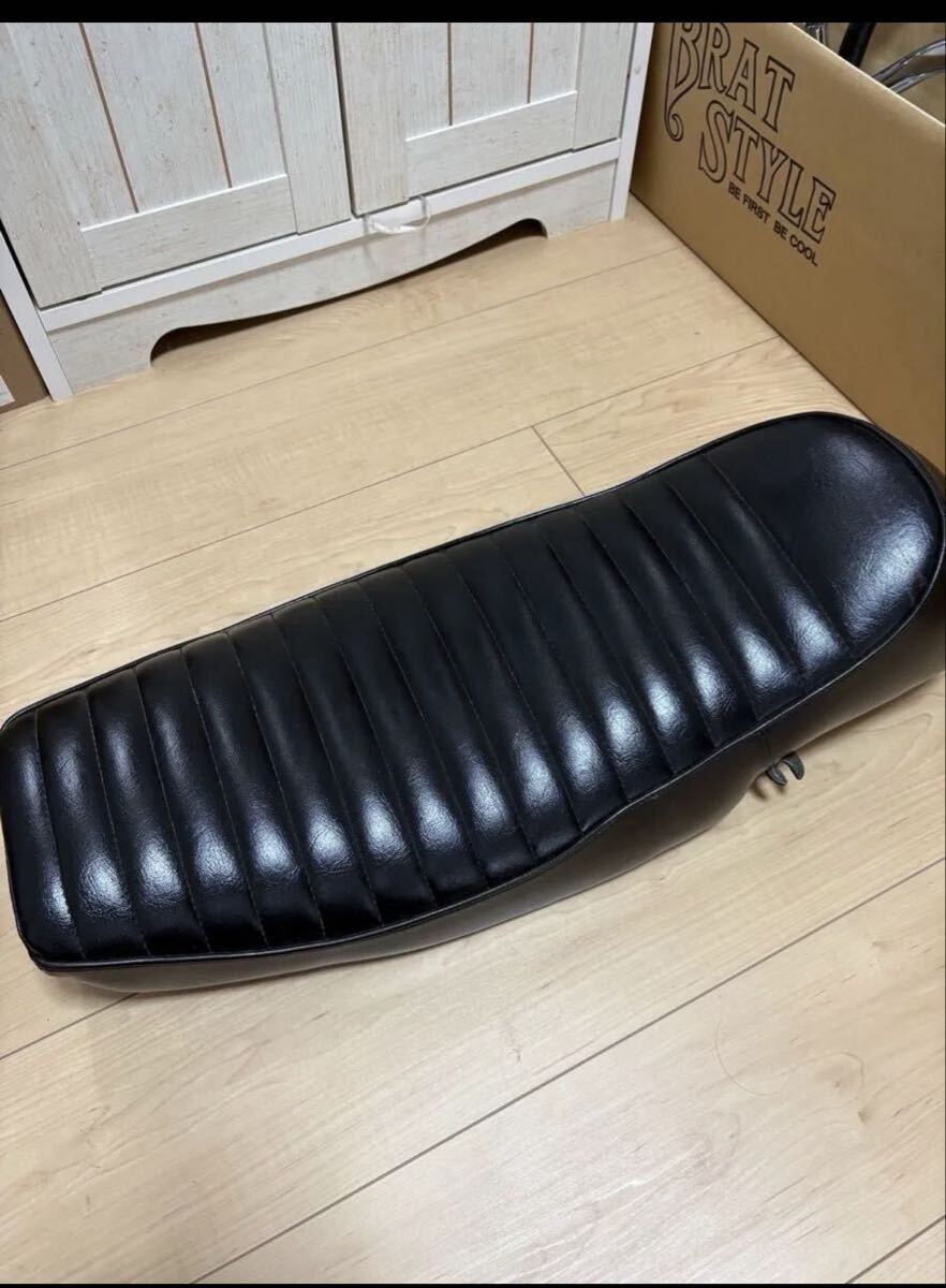新品】 YAMAHA SR400/SR500 VMX シート ブラットスタイル BratStyleの