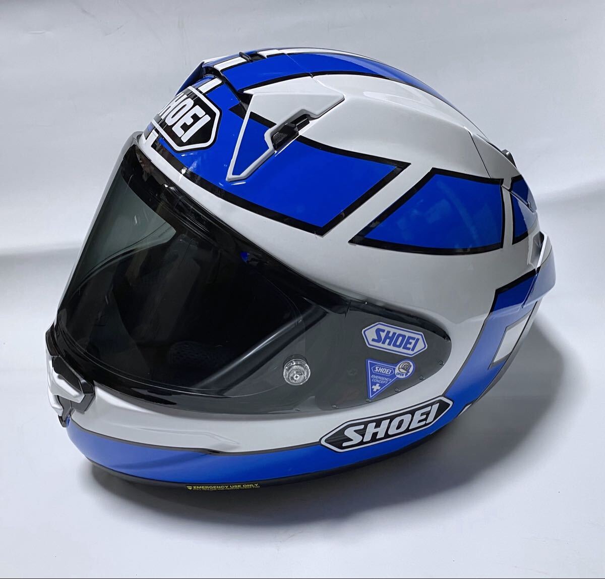 送料無料】2018年製 美品 Arai アライ RX-7X ホワイト スモーク