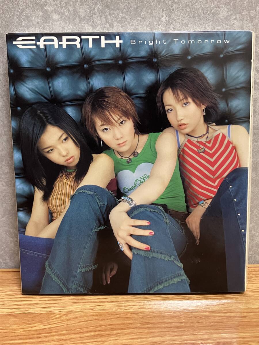 中古】アースEARTH/Bright Tomorrow(東郷祐佳/朝長真弥/瀬戸山清香