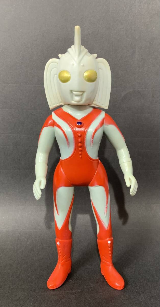 中古】当時物 ウルトラの母 ブルマァク ソフビ 送料無料 の落札情報