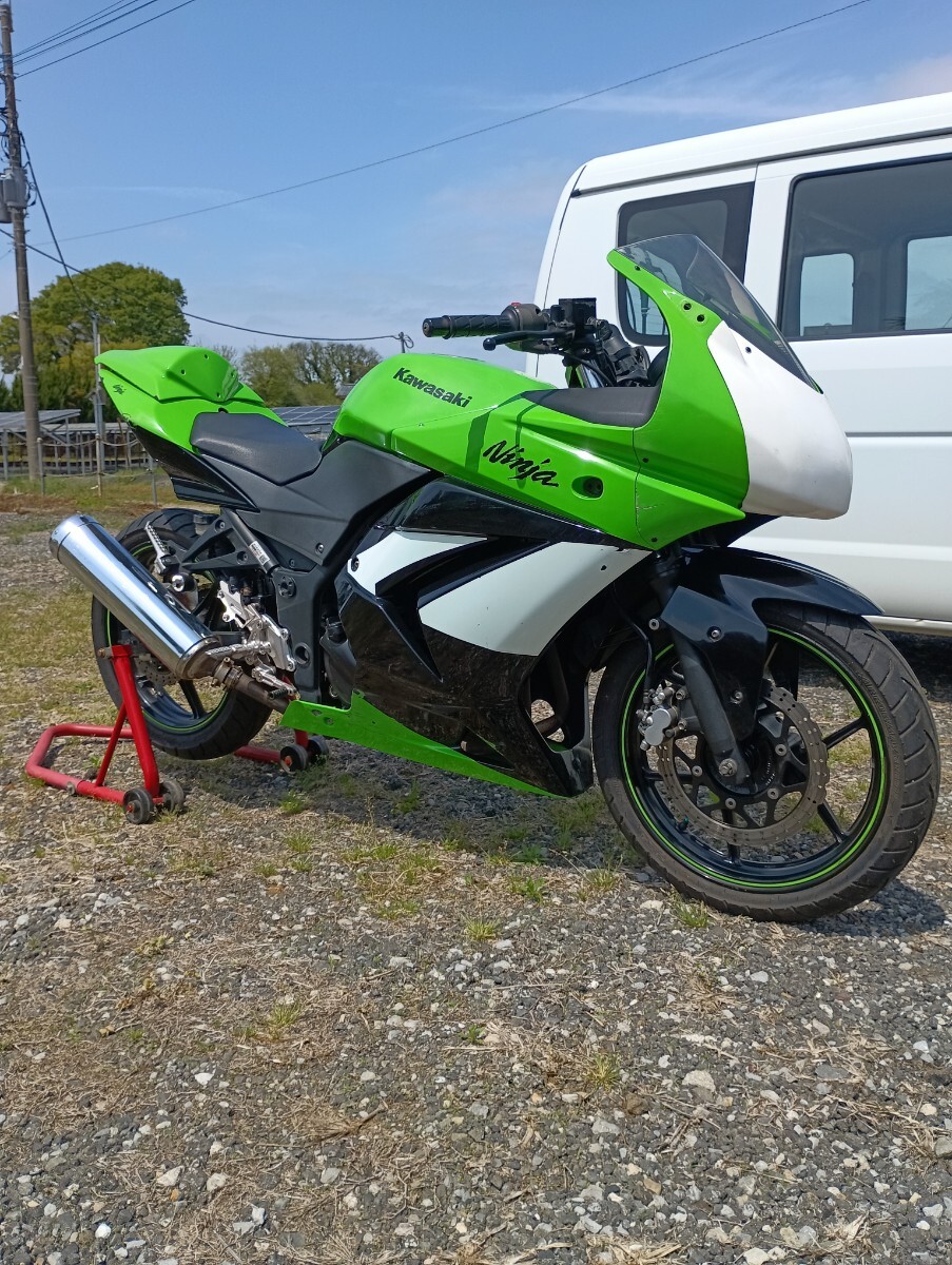 ninja250r  ミニサーキット仕様  書類有り 全体的に状態が悪い】ninja250sl レーサー サーキット仕様 レース仕様