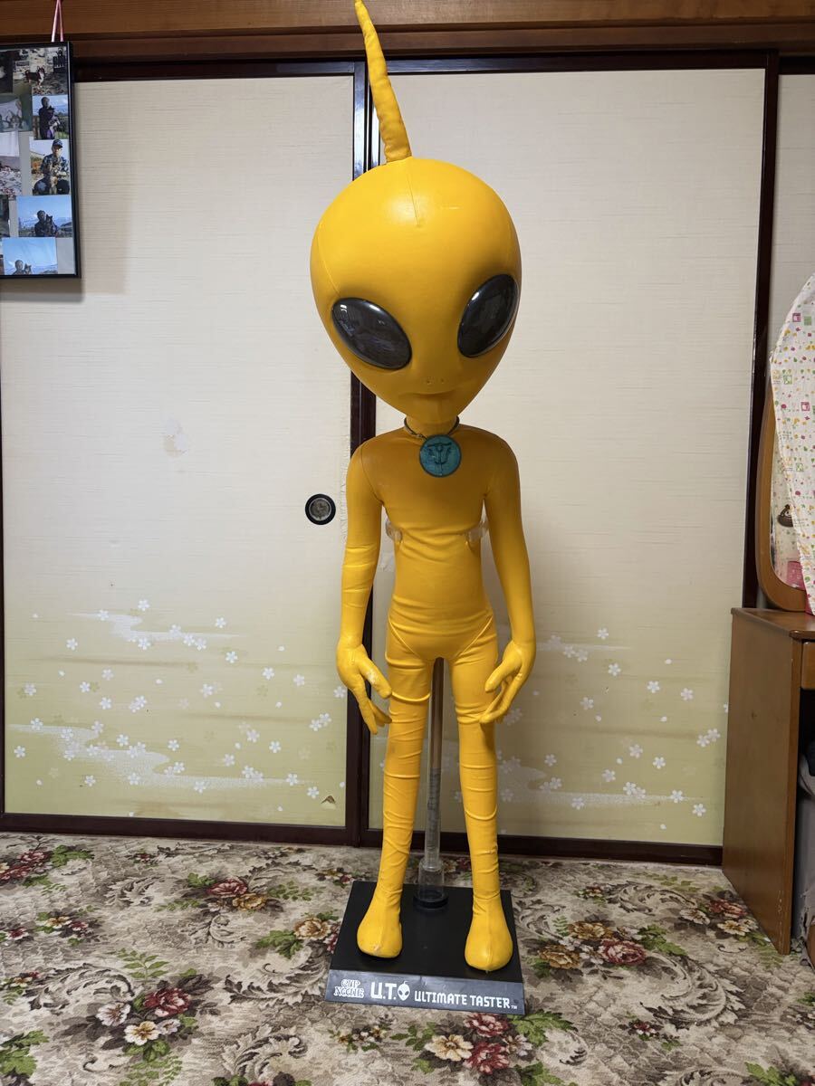 中古】【懸賞・非売品】日清食品 カップヌードル 純金 宇宙人