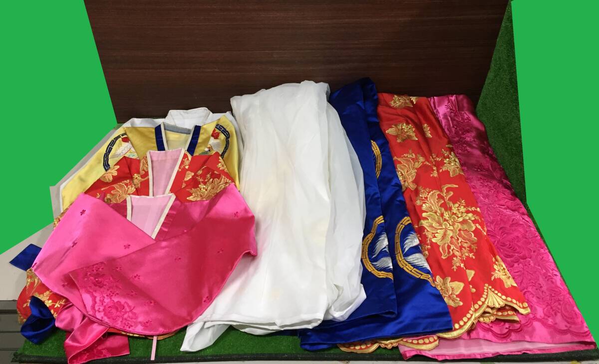新品】（新品・即決）韓国のバービー人形 ミミ チマチョゴリ（韓服