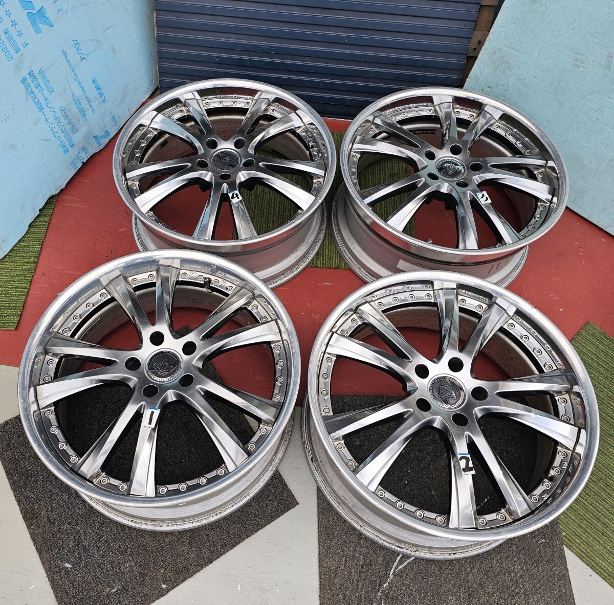 SSR ヴィエナ Vienna LM9 4本 タイヤ付き 深リム SSR ヴィエナ Vienna LM9 4本 タイヤ付き 深リム SSR Vienna LM-9