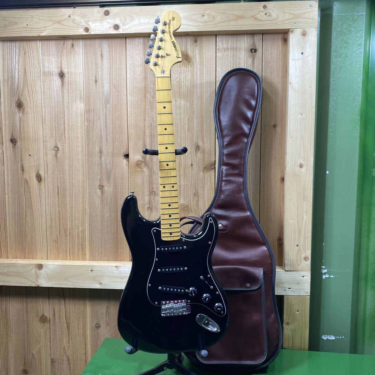ジャンク品 Tokai トーカイ LIMITED EDITION ストラトキャスター