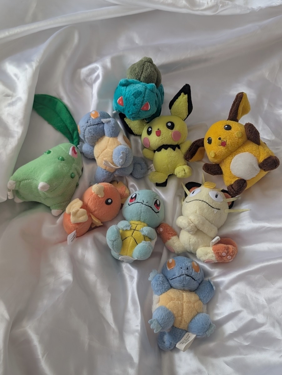 新品】初期ぬいぐるみ ポケモンフレンズ ピカチュウ マスコット 食玩の