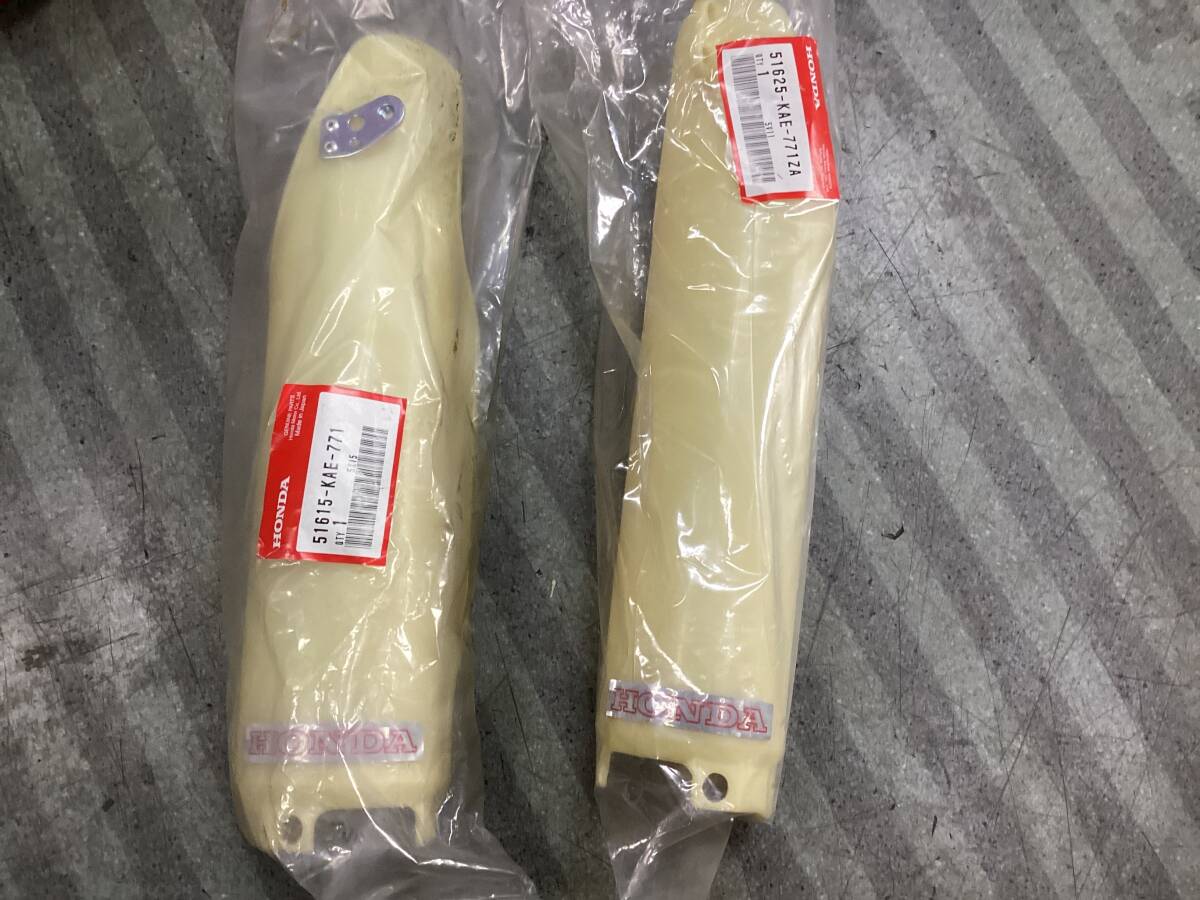 中古】ホンダ f3 CBR400F フロントフォーク カバー