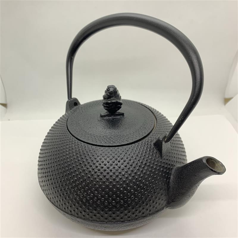 鉄瓶■アラレ 茶瓶 急須 松ぼっくり摘み 大きい 大振り お茶道具 骨董品 義】 岩手県伝統工芸品 南部鉄器 松ぼっくりつまみ あられ型鉄瓶 少