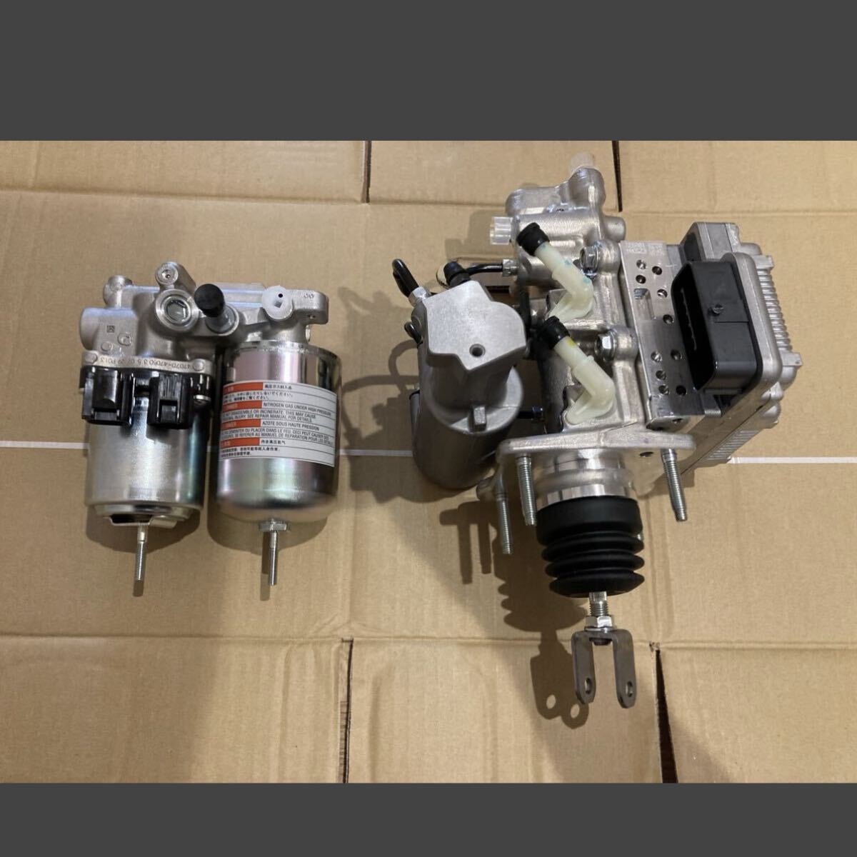 Nゼロ TOYOTA (トヨタ) 純正部品 ブレーキ アクチュエータASSY NULL 品番