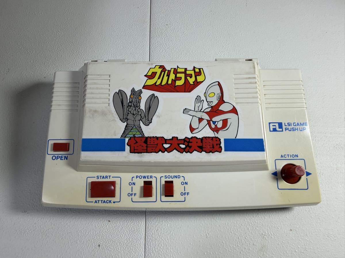中古】昭和レトロ LCD ウルトラマン 倶楽部 決闘 極悪星人 ジャンク