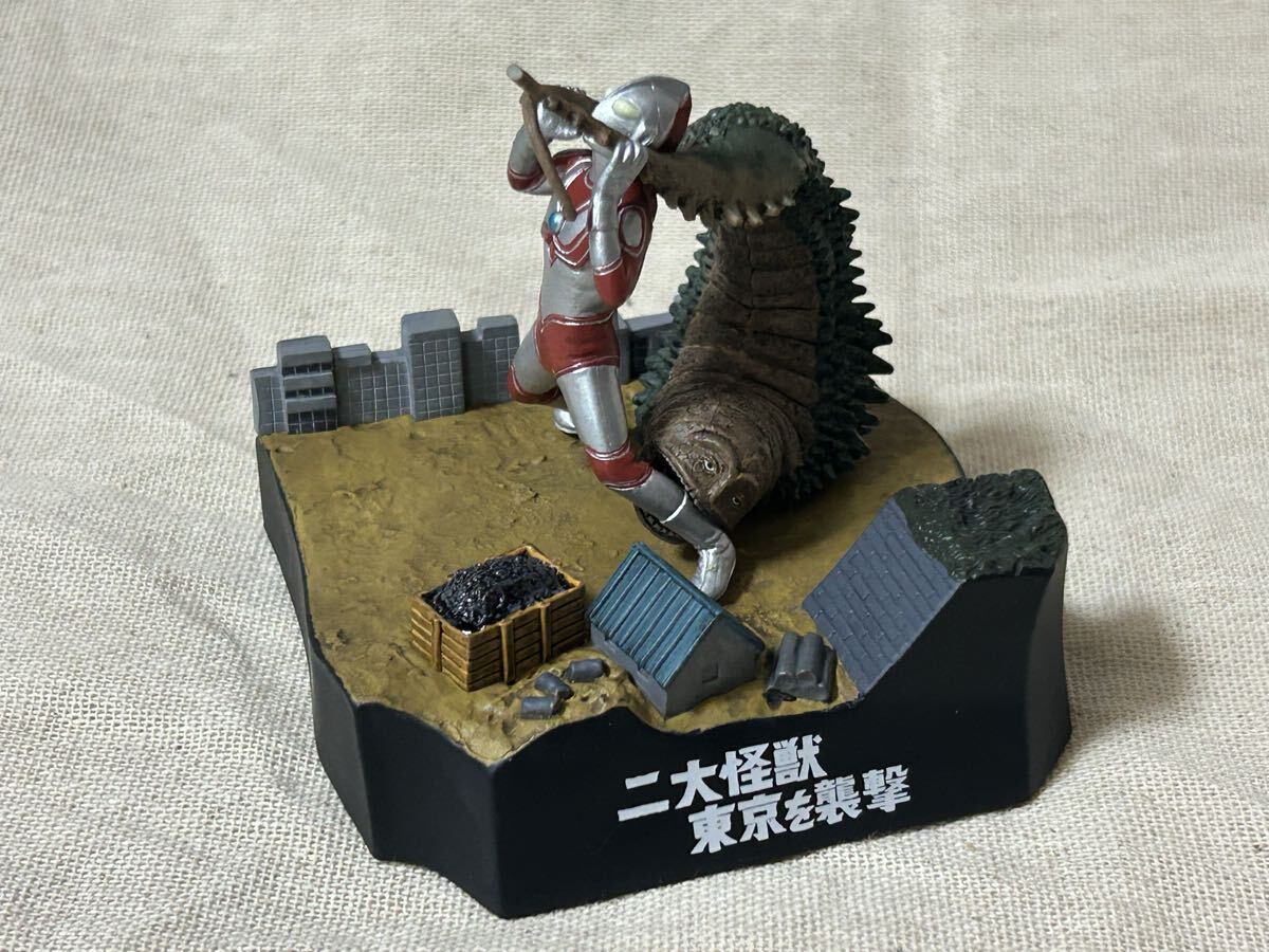 ウルトラ怪獣名鑑戯画ウルトラ兄弟激闘史3 輝けウルトラ5兄弟中古の