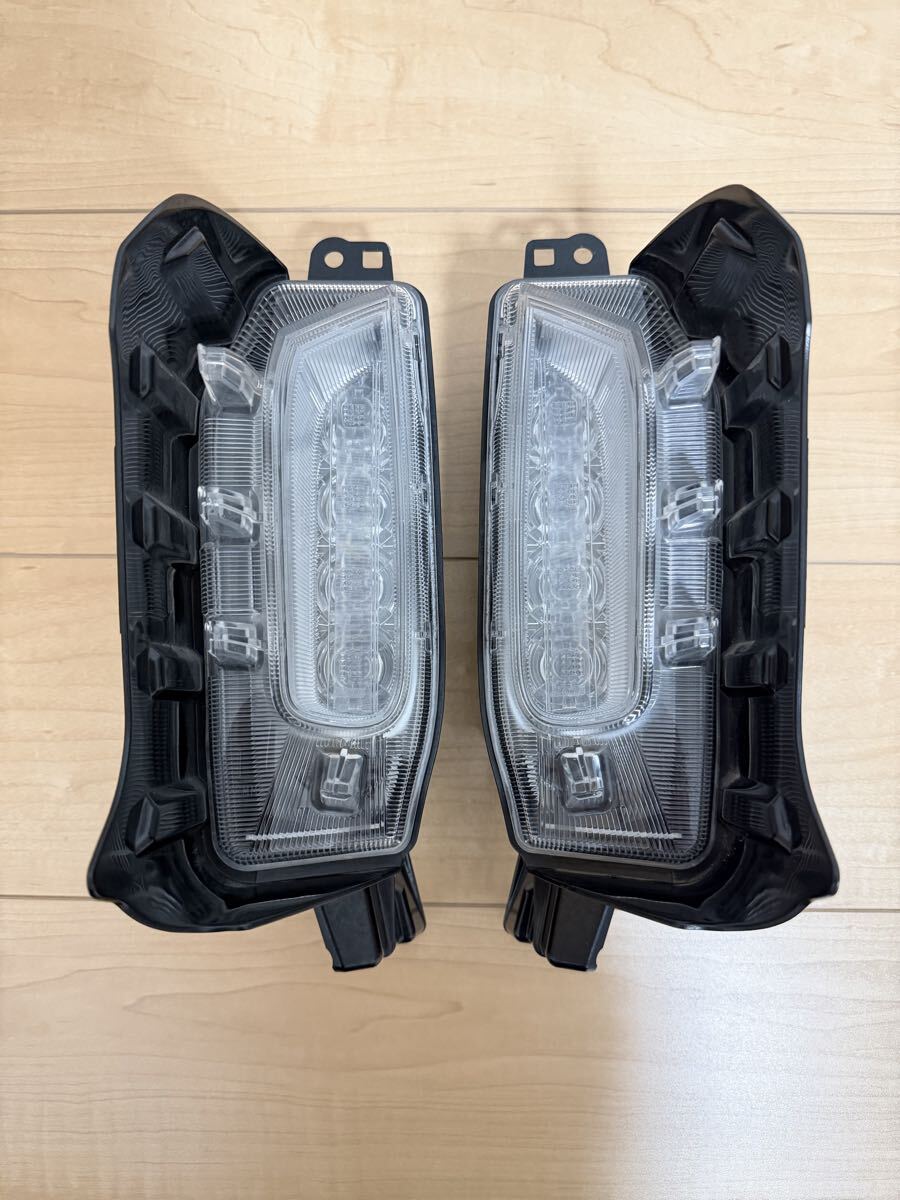 中古】ZVW41 プリウスα LED デイライト左右セット81430- 47041 81440