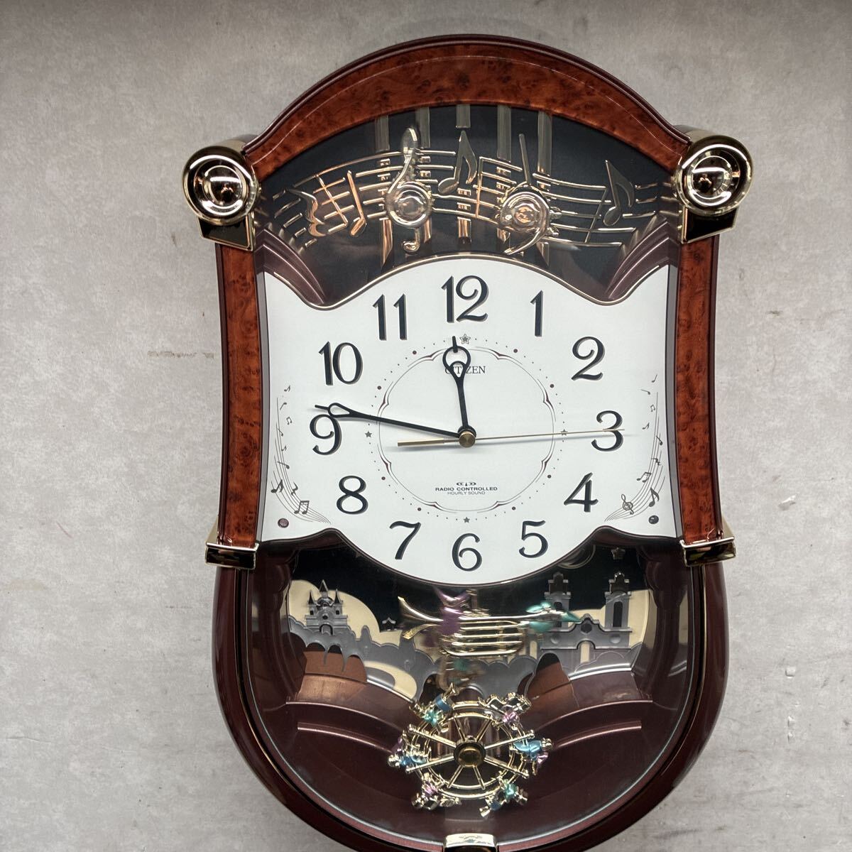 展示品 ☆ CITIZEN 壁掛け時計 パルミューズロンド 茶 4MN401-B23 毎正
