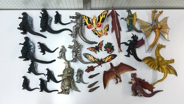 タグ付き キングギドラ2002 ムービーモンスターシリーズ ゴジラ 怪獣