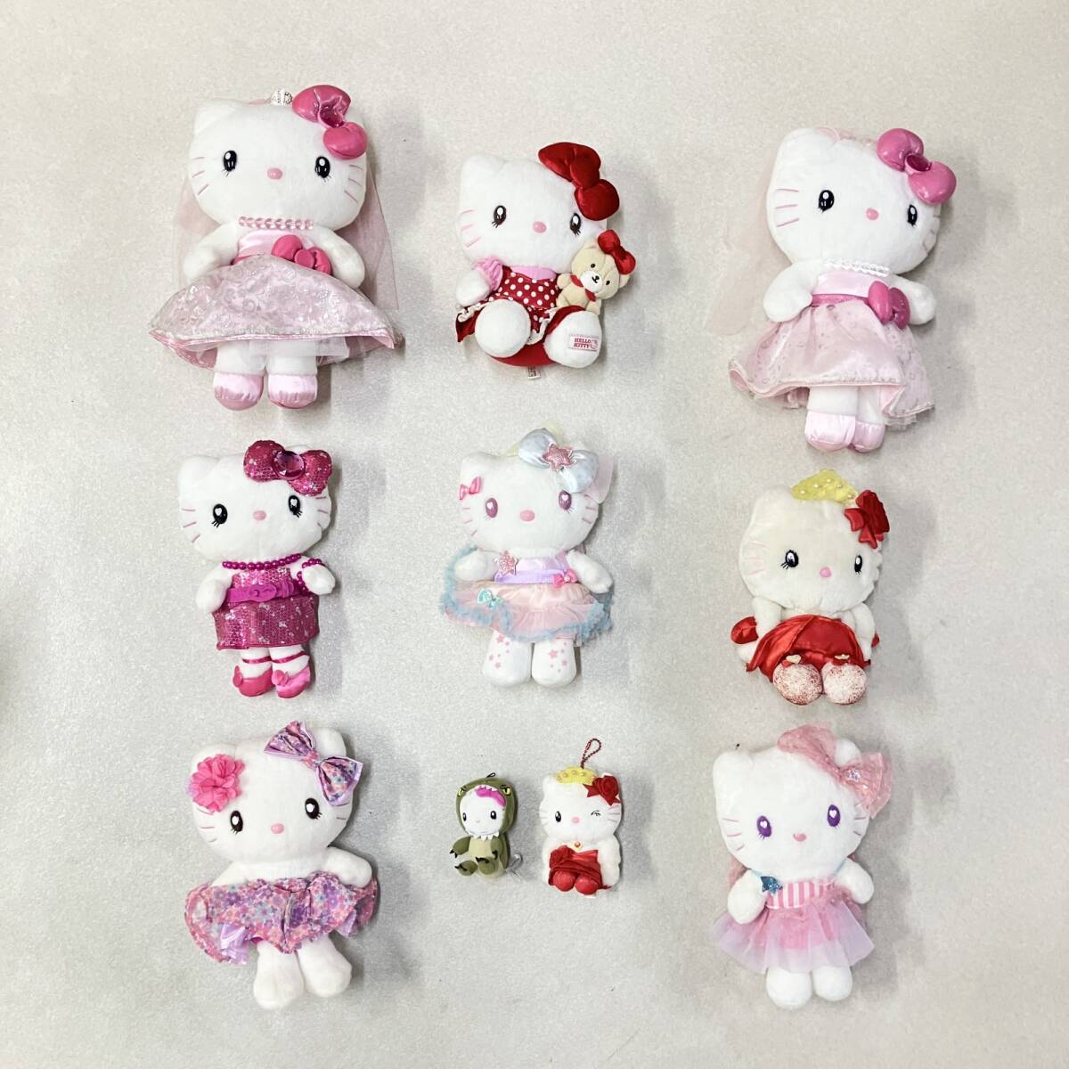 新品】大阪限定☆大丸梅田店 サンリオ ハローキティ タイニーチャム