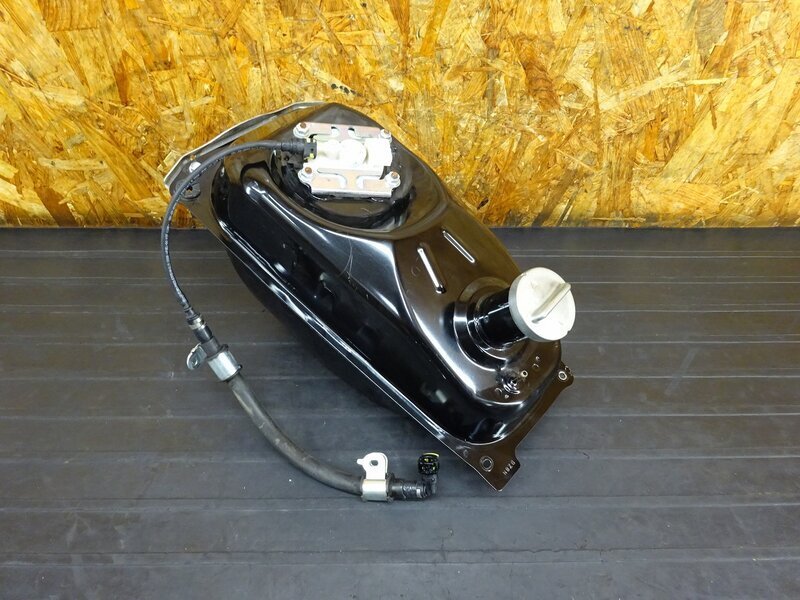 JF56 PCX から取り外し フューエルタンク 燃料タンク タンク 純正 中古