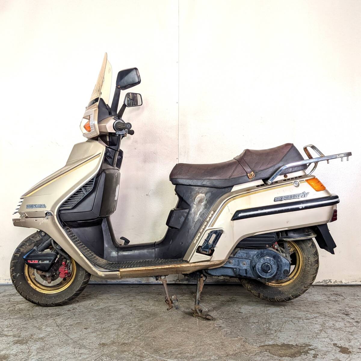 新品】新品 未使用 ホンダ フリーウェイ MF03 純正 ハンドルカバー