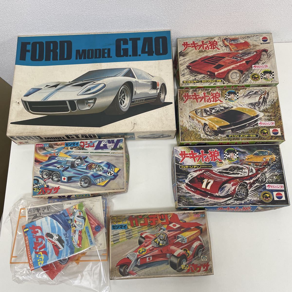 新品】ニットー サーキットの狼 ポルシェ 935-77 ターボ 1／28 早瀬