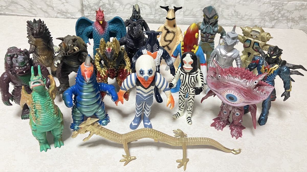 ウルトラ怪獣伝説　バルタン星人二代目　シュガロン　VHS付き ウルトラ怪獣伝説 バルタン星人二代目 シュガロン VHS付き ウルトラ