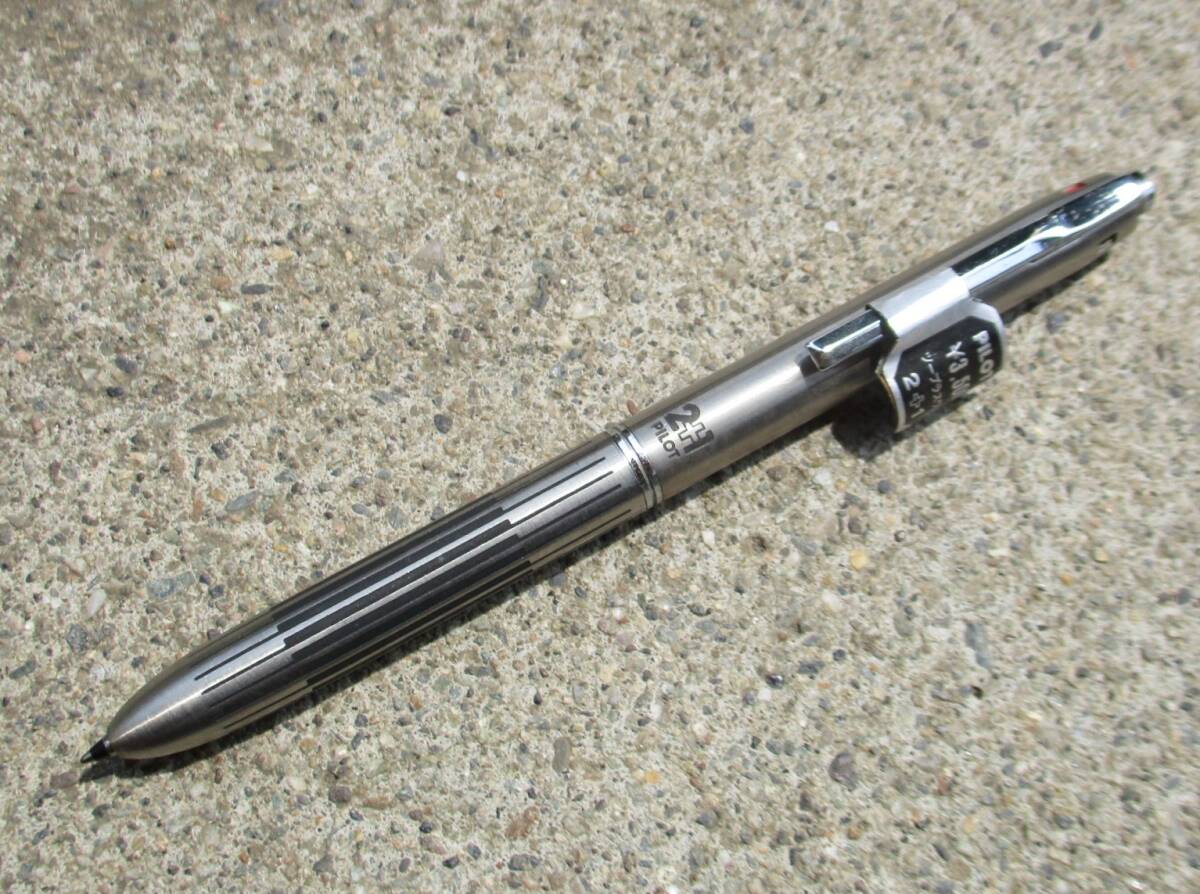 新品】○多機能ペン【PILOTパイロット】2+1 Slim シルバー ツープラ