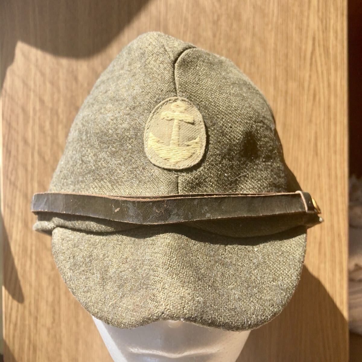 中古】日本海軍 帽子 軍帽 士官 桜に錨 帽章 当時物 実物 軍事資料 旧