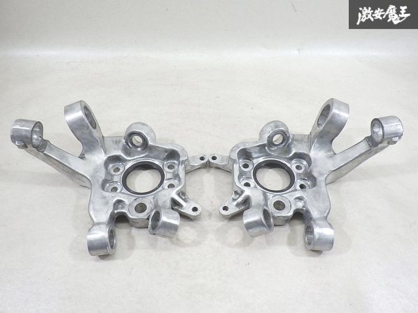 日産 純正スカイライン ER34　GT-R　リアナックルアルミ　右側 中古】ER34 スカイライン アルミリアナックル ハイキャス有り S13 S14