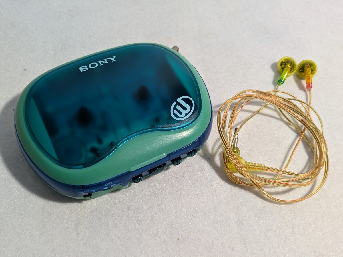 目立った傷や汚れなし】☆動作品☆aiwa アイワ ポータブルCDプレーヤー