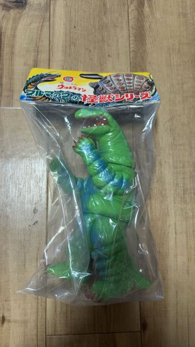 新品】マーミット 帰ってきたウルトラマン ソフビ怪獣 パラゴンの落札