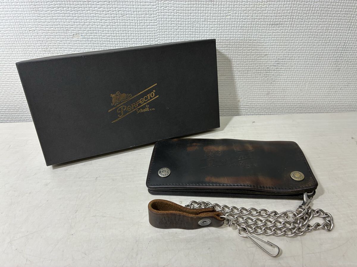 ◇SCHOTT ショット◇ 二つ折り財布／ウォレットチェーン付