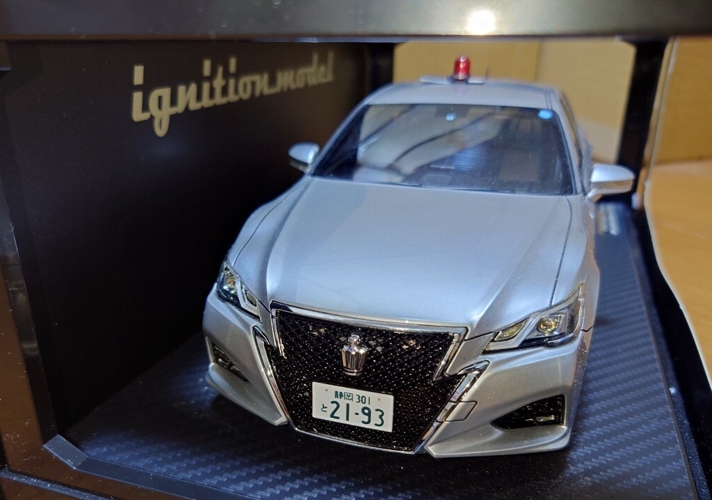 ☆アオシマ 1/24 210系クラウン アスリート 前期型 覆面パトカー