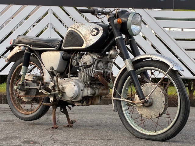 新品】ホンダ CB750FOUR プラモデル 新品 Dream 1/8 スケール ドリーム