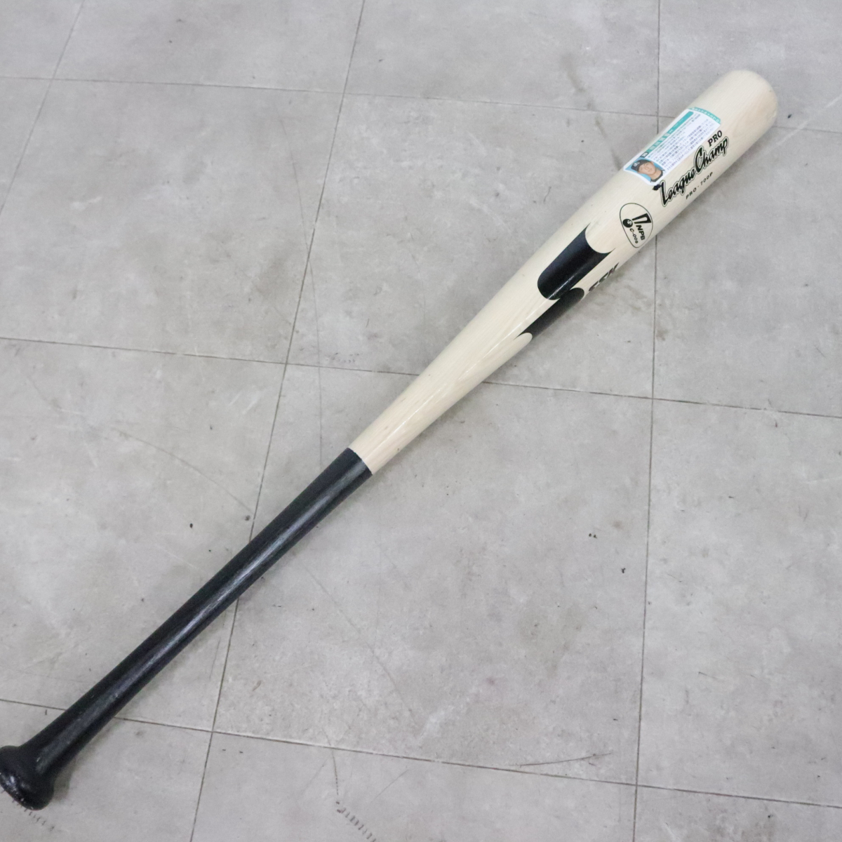 新品】SSKリーグチャンプ 硬式オーダー竹バット 西岡剛モデルの落札