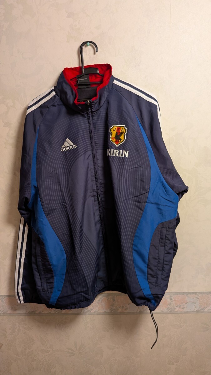  ドイツ代表 トラックジャケット　メルセデスベンツスポンサーモデル 中古】ドイツ代表 2004 プレゼンテーションスーツジャケット