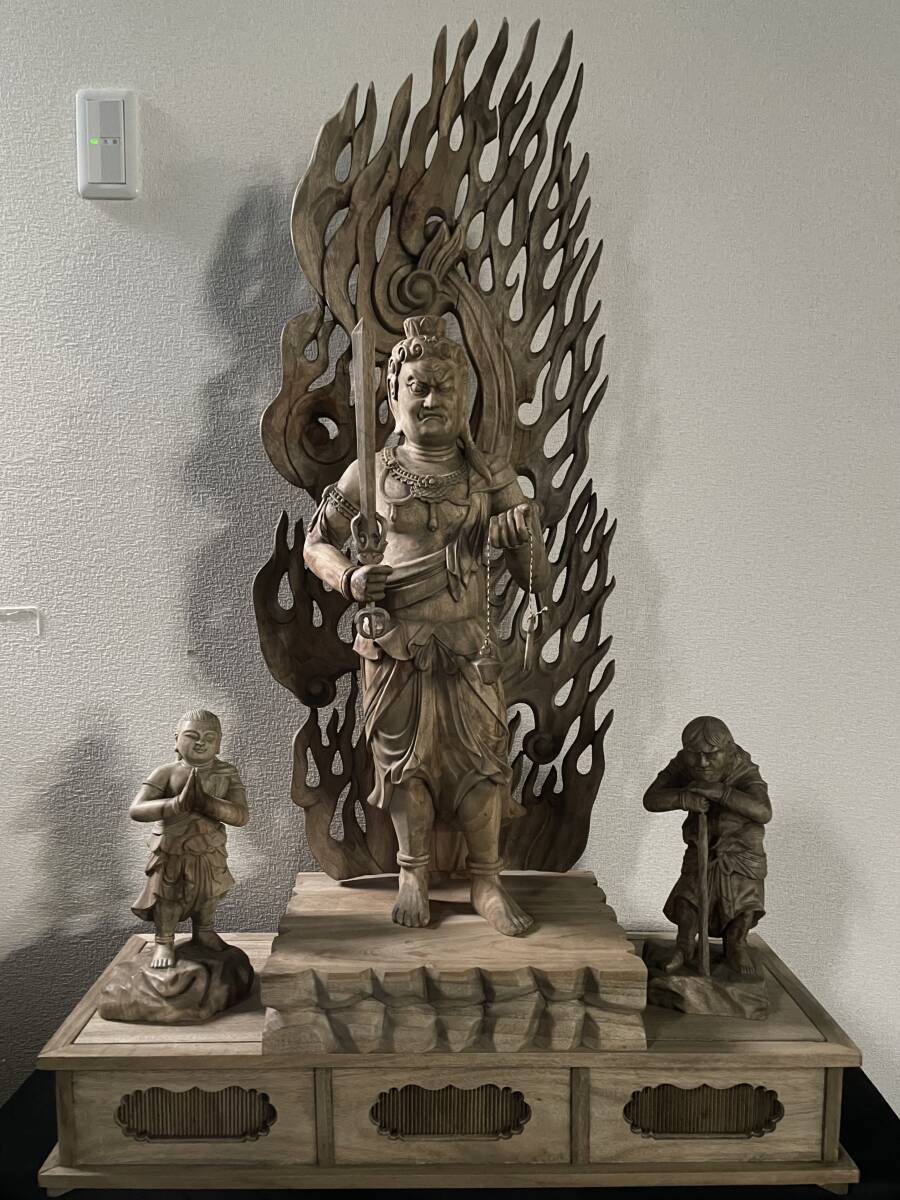美術品】0455 仏像 金工 成田山 不動明王 坐像 朱内金 木製厨子付/金属