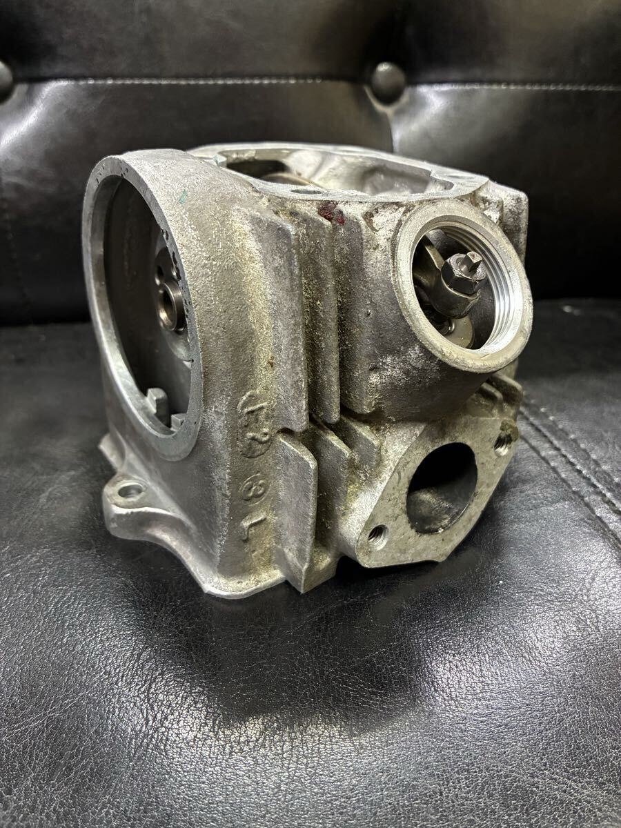ダックス70 エンジン 希少 E2ヘッド 浮き文字 クラッチ付き 6V DAX70